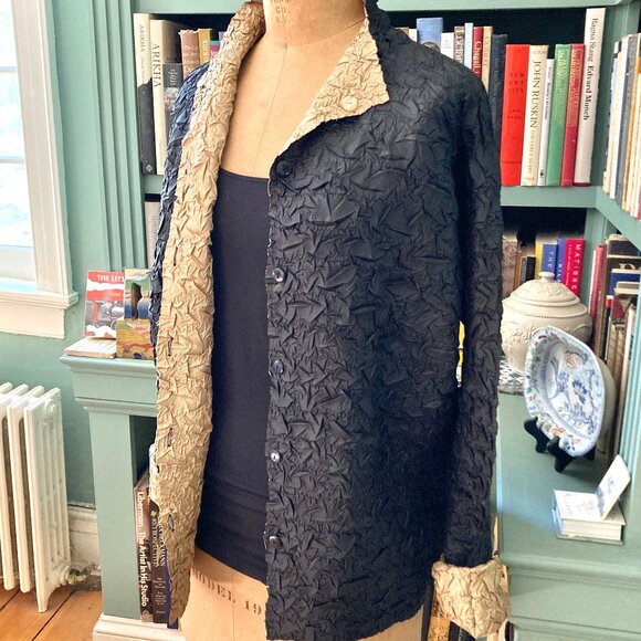 Lounardi Collection Black/Gold Lightweight Crinkle Evening Jacket - Picture 1 of 10